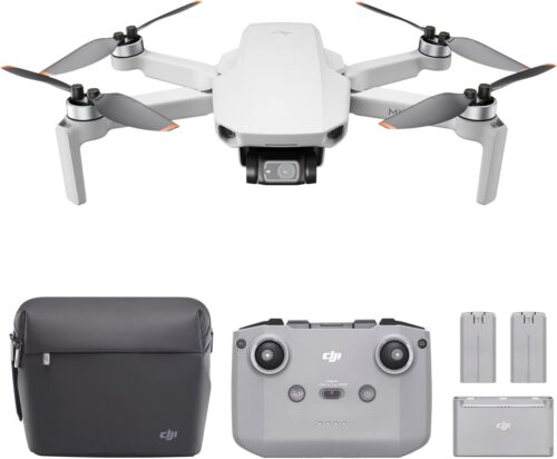 DJI Mini 2 Fly More Combo - Ultraleger et Pliable Drone Quadcopter, 3 Axes Gimbal avec Camera 4K, Photo 12MP, 31 Minutes de Vol, Ocu