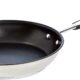 Amazon Basics Poele en acier inoxydable avec revetement antiadhesif - convient aux cuisinieres a induction, avec poignee confortable