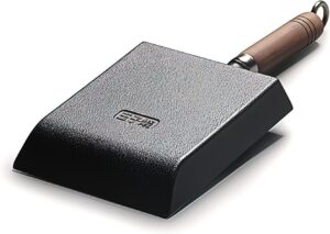 YYMIYU Tamagoyaki Poele a omelette japonaise en fonte avec poignee en bois 23 x 18 cm