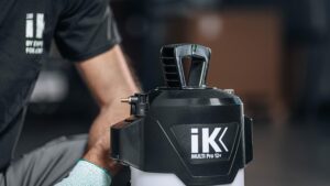 IK Multi Pro 12 Pulverisateur Haute Resistance avec Connecteur d'air Comprime - Compatible avec Produits Chimiques Agressifs - Nett