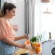 71KtYAb6aUL._SL1500_-1.jpg Machine à glaçons KitchenBrothers portable 12 kg/24h