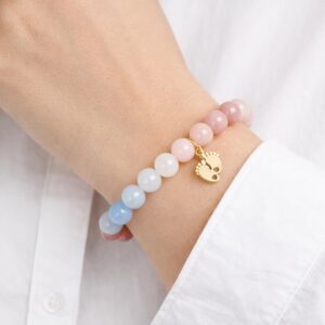 Bracelet pierre naturelle future maman - Breloque pied dorée