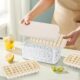 Bac à glaçons 150 cubes avec couvercle et pelle beige
