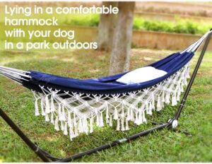 ANYOO Hamac de Jardin Exterieur Coton Hamac a Pampilles Macrame avec Sangles d'arbre, Hamac Compact Portable avec Sac de Transport p