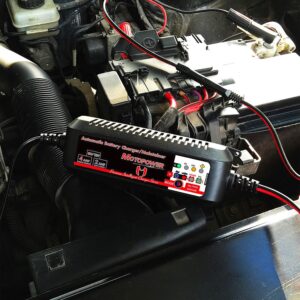 Chargeur de batterie MOTOPOWER 6/12V 4A intelligent
