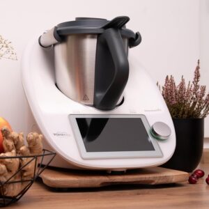 Virelia Planche Coulissante pour Thermomix TM6 TM5 Support en Bois de Chene FSC Plateau Glissant pour Deplacement Facile Acces