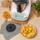 91hdrdJd0L._AC_SL1500_.jpg Wundermix - WunderPeeler V2 Eplucheur pour Thermomix TM6, TM5, TM31 Accessoire eplucheur de pommes de terre et legumes Rape rob