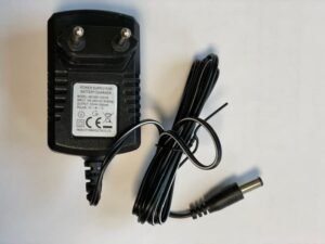 51ukN5BOo1L.jpg Chargeur voiture électrique enfant 12V prise ronde RCA/Jack