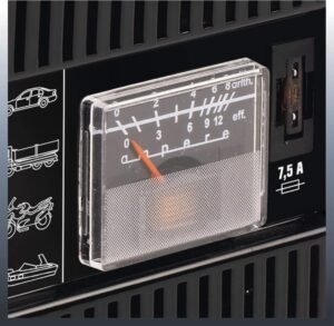 Chargeur de batterie Einhell CC-BC 5 - ampèremètre intégré